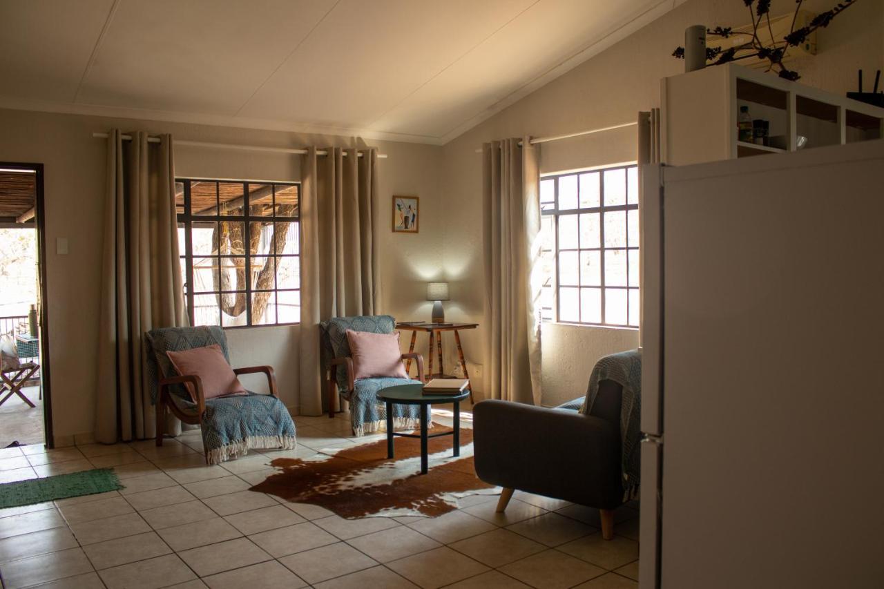 Hello Kruger Hideaway Cottage & Skilpad Studio Marloth Park Eksteriør bilde