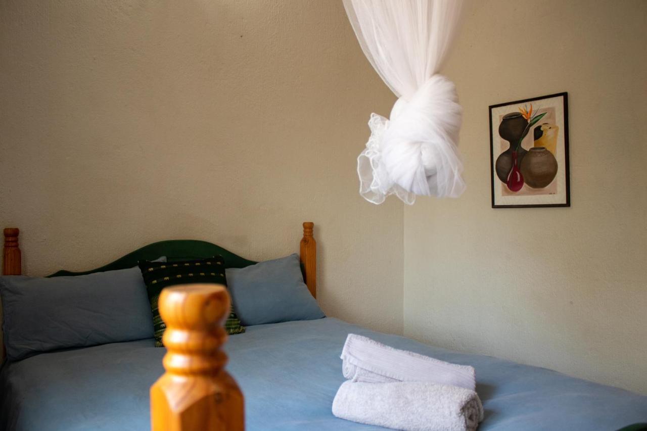 Hello Kruger Hideaway Cottage & Skilpad Studio Marloth Park Eksteriør bilde